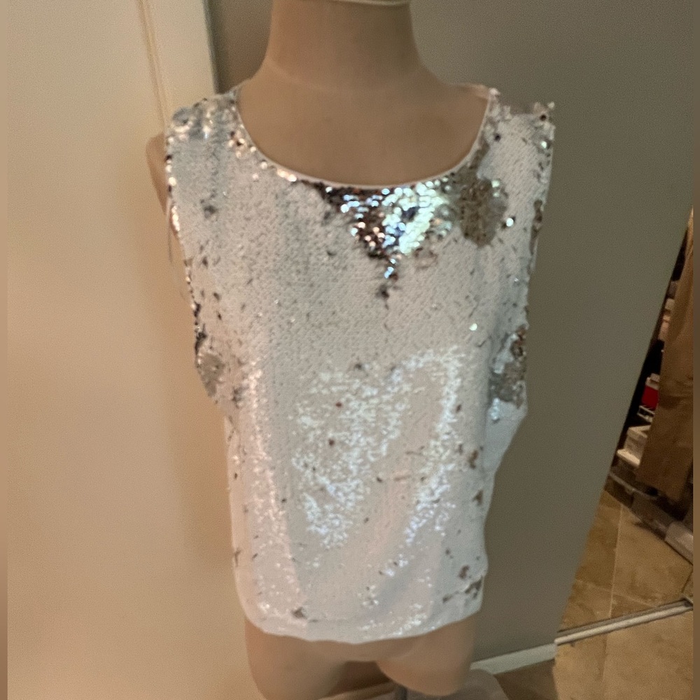 Vince Camuto Silver and whit sequin top.